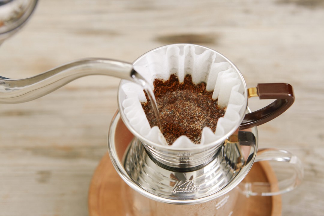 Koker opp kaffe
